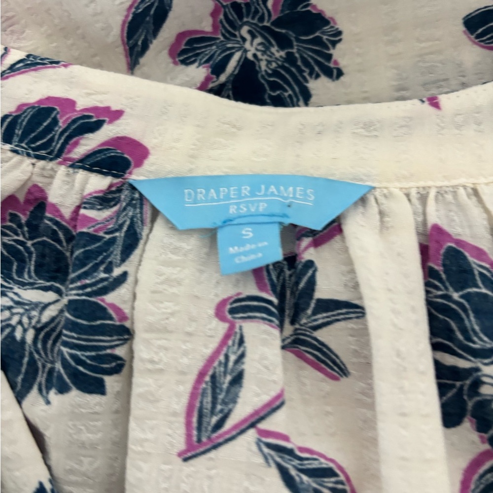 Draper James white and blue floral short-sleeve top square neck smocked detail - Picture 5 of 5